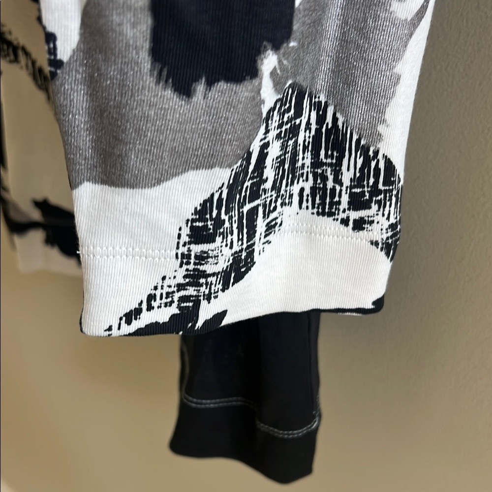 Chico’s Floral Black and White Women's Top Size 3 New With Tag - Picture 6 of 9